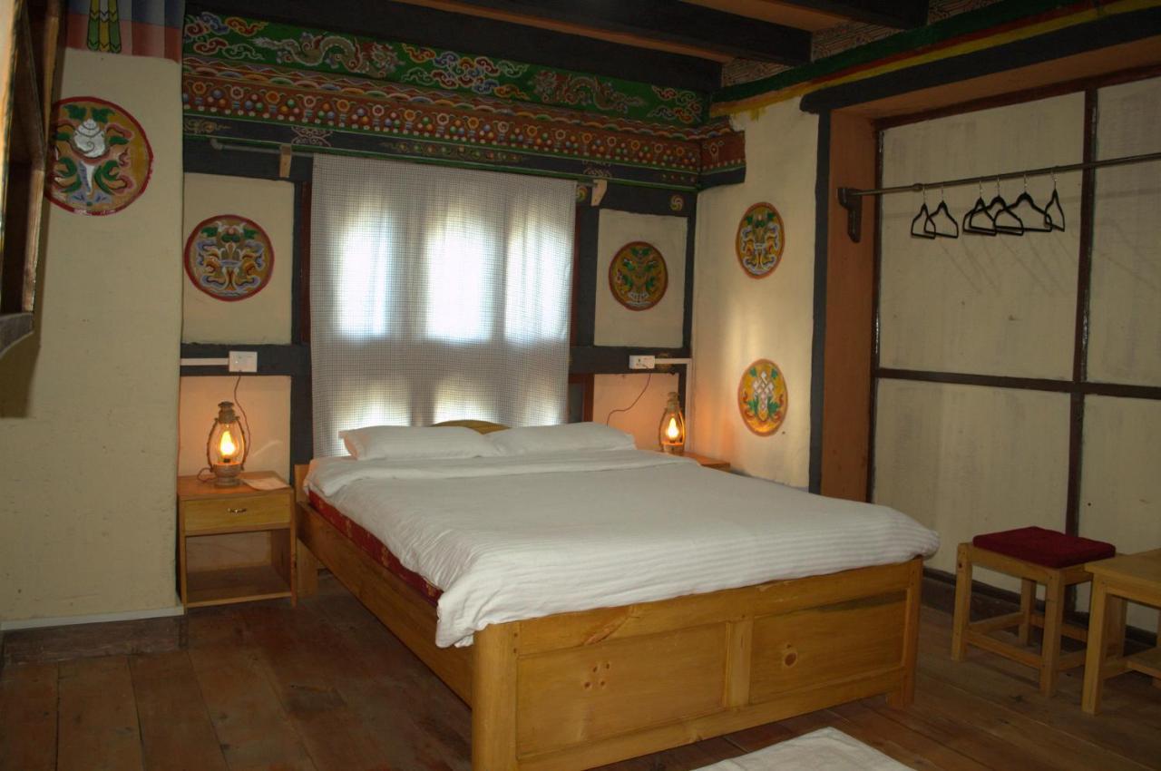 Ama'S Village Lodge Paro Exterior foto